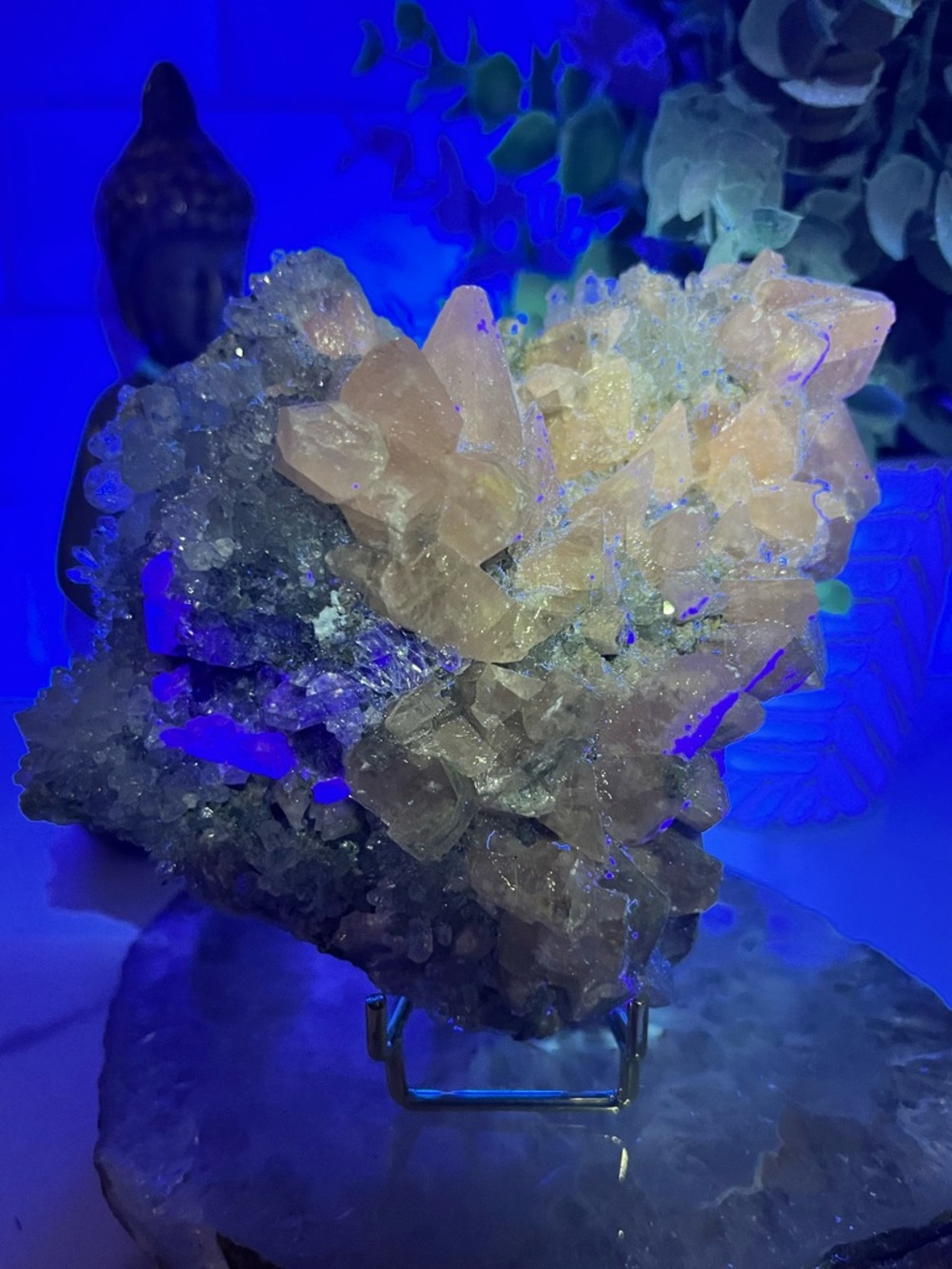 UV Reactive Dogtooth Calcite with Quartz & Fluorite